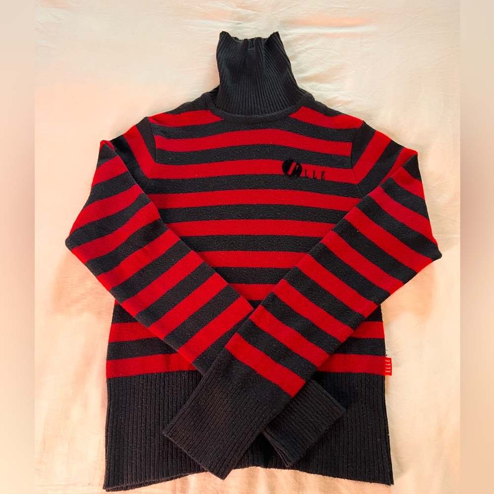 Red and black striped turtle neck